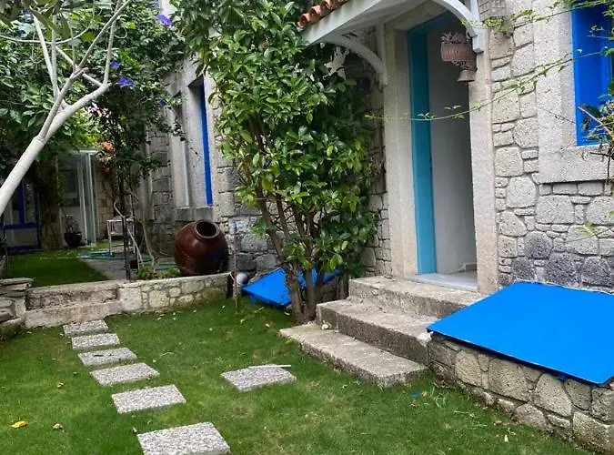 فندق Alahan Alacati 3*